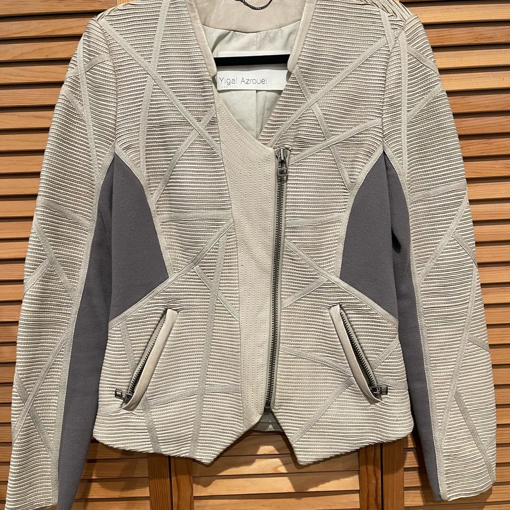 Yigal Azrouel Textured Cream and Gray Blazer